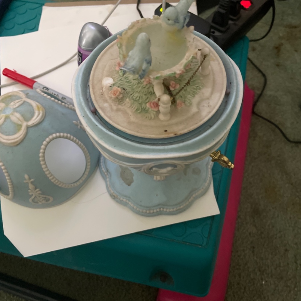 Music box - Picture 3 of 3